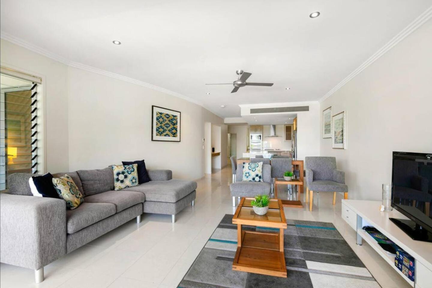Apartment Gris At Island Views—pool Paradise On The Palm Cove