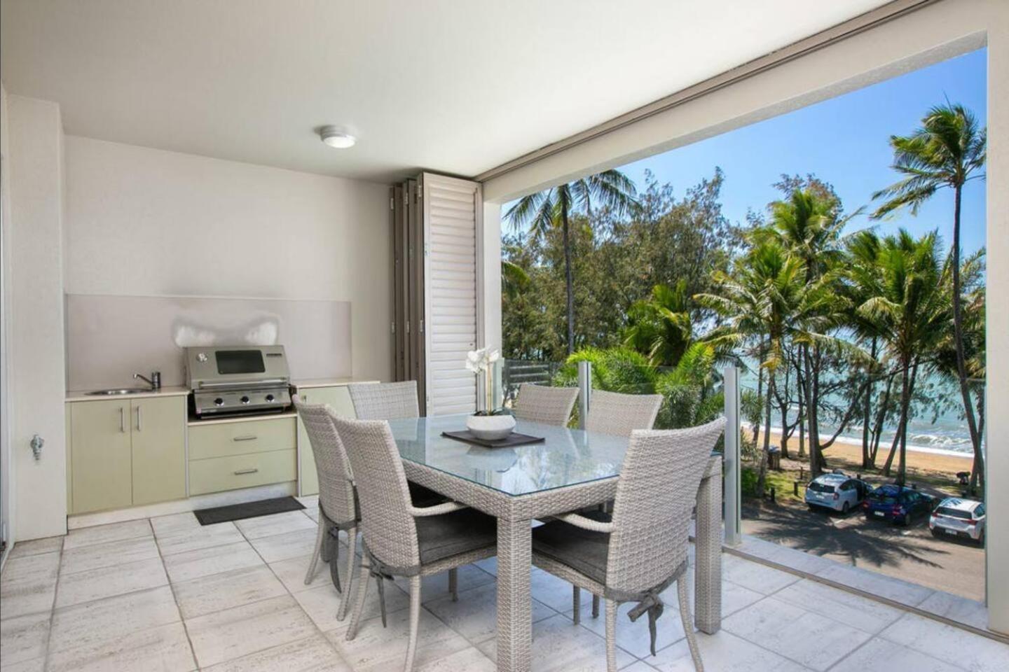 Gris At Island Views—pool Paradise On The Apartment Palm Cove
