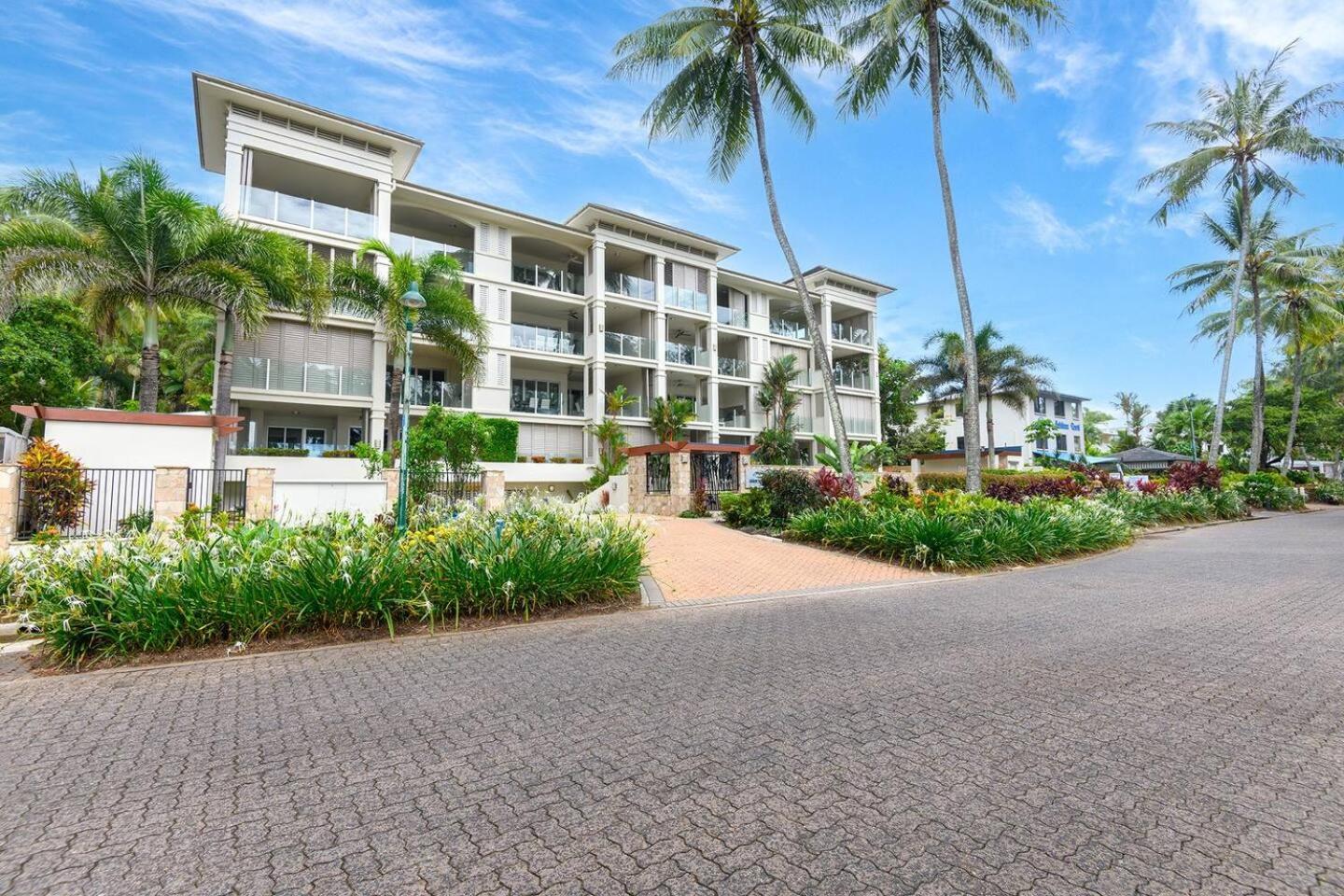 Gris At Island Views—pool Paradise On The Apartment *