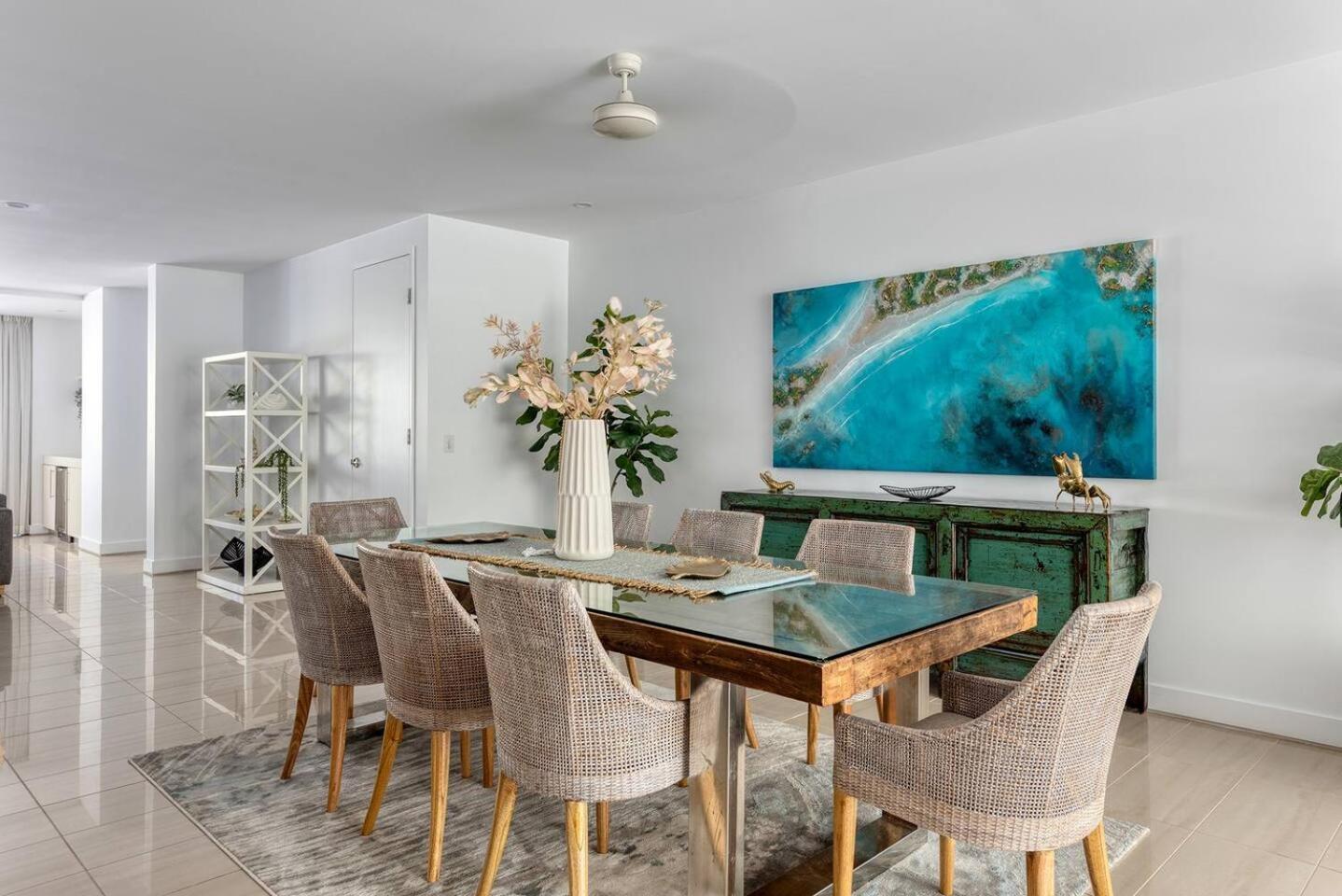 Bougainvillea - Beachside Luxury At The Drift Apartment
