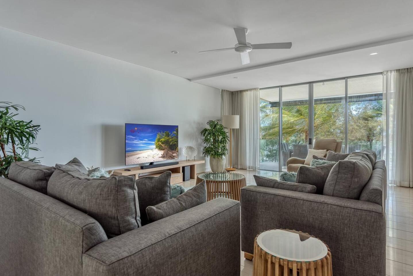 Bougainvillea - Beachside Luxury At The Drift