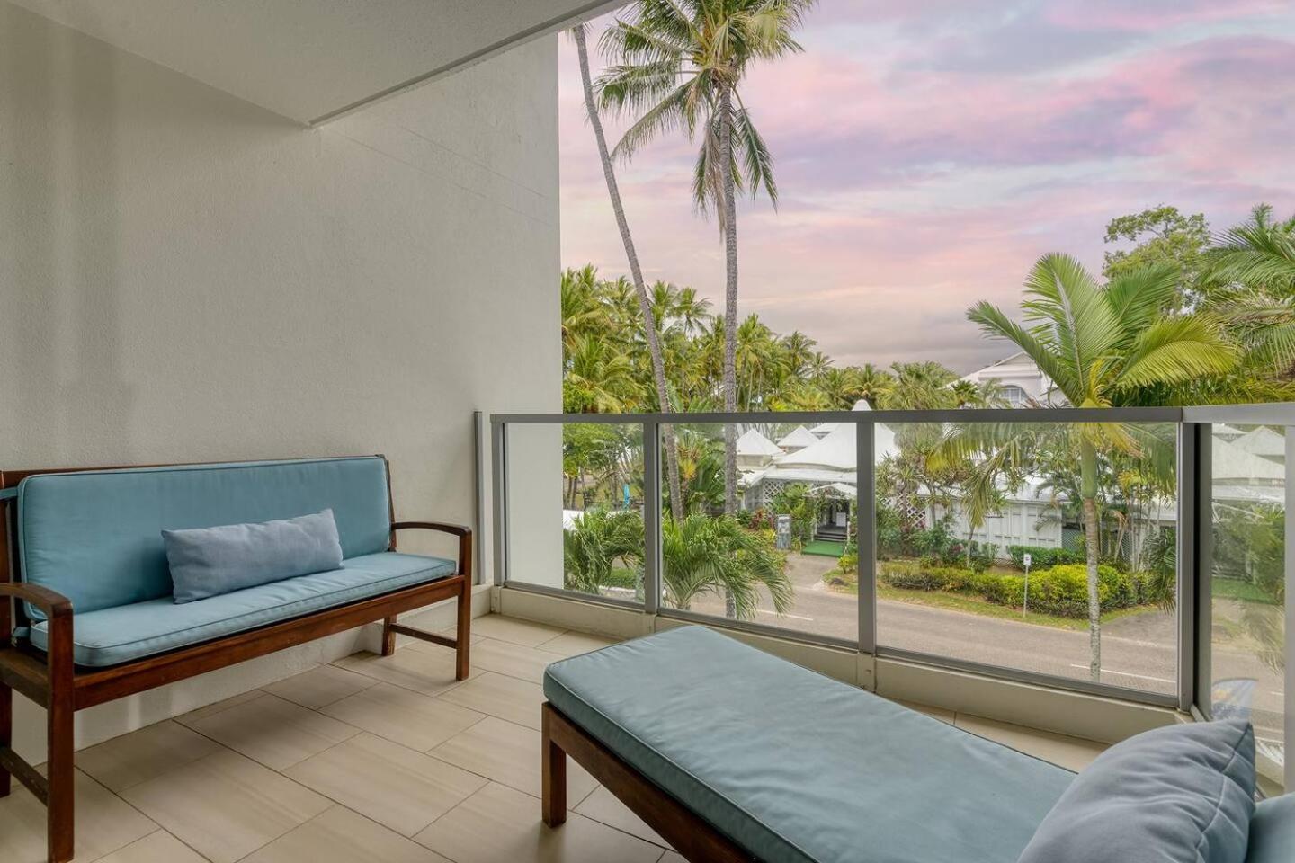 Aspen - Beachfront Bliss At The Drift Resort Palm Cove