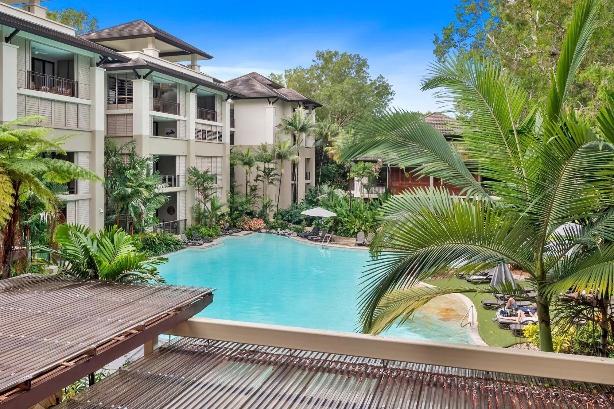 Private In The Temple Beachfront Apartment