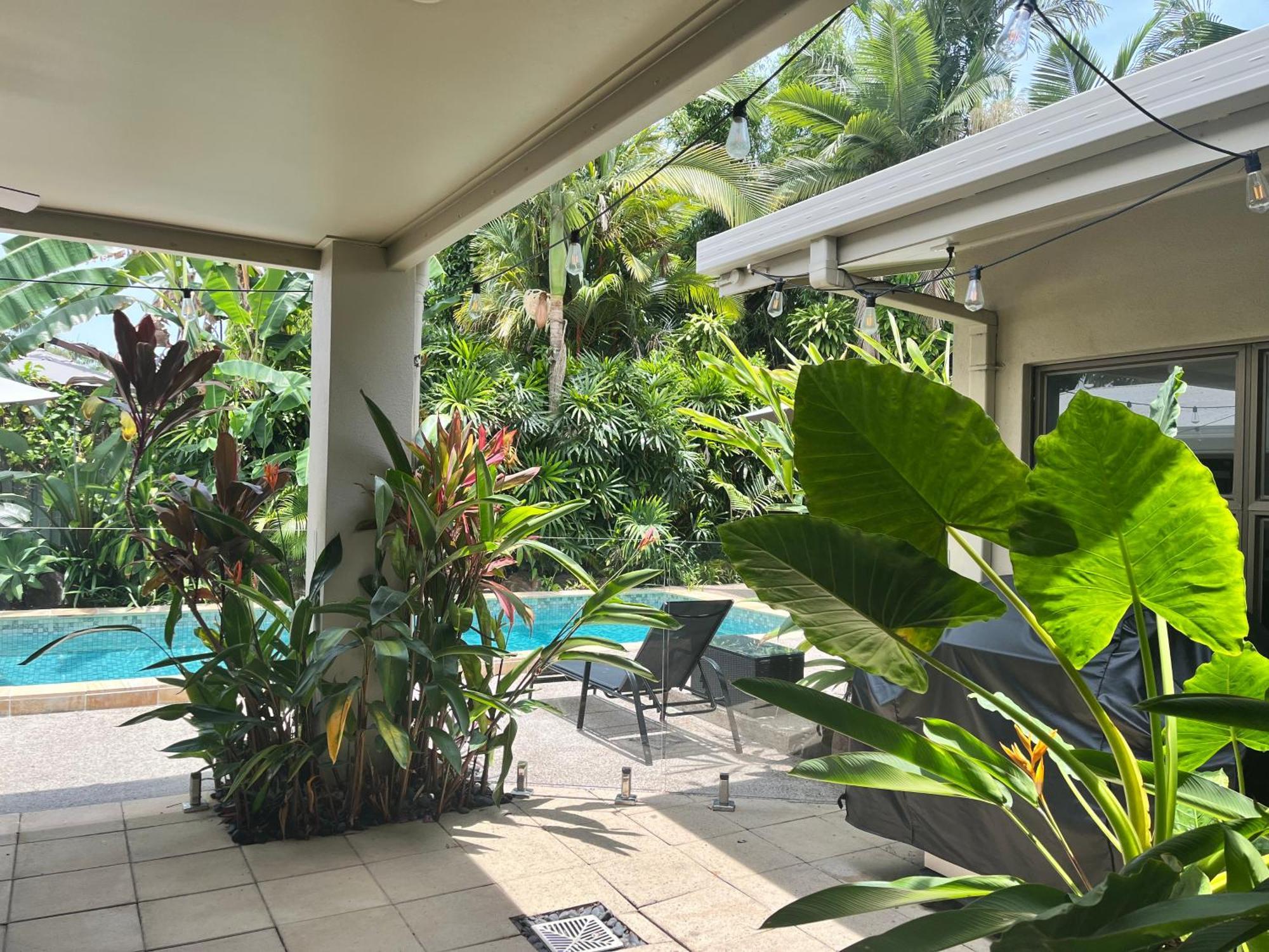 Talpa Tropix- 5 Min Stroll To Beach Holiday home *