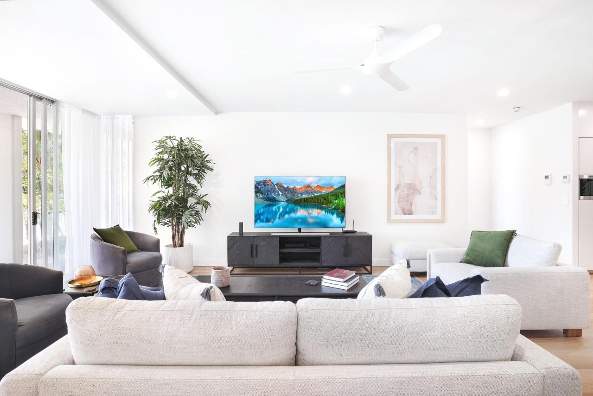 Apartment Amaroo - Luxury Overlooking The Coral Sea