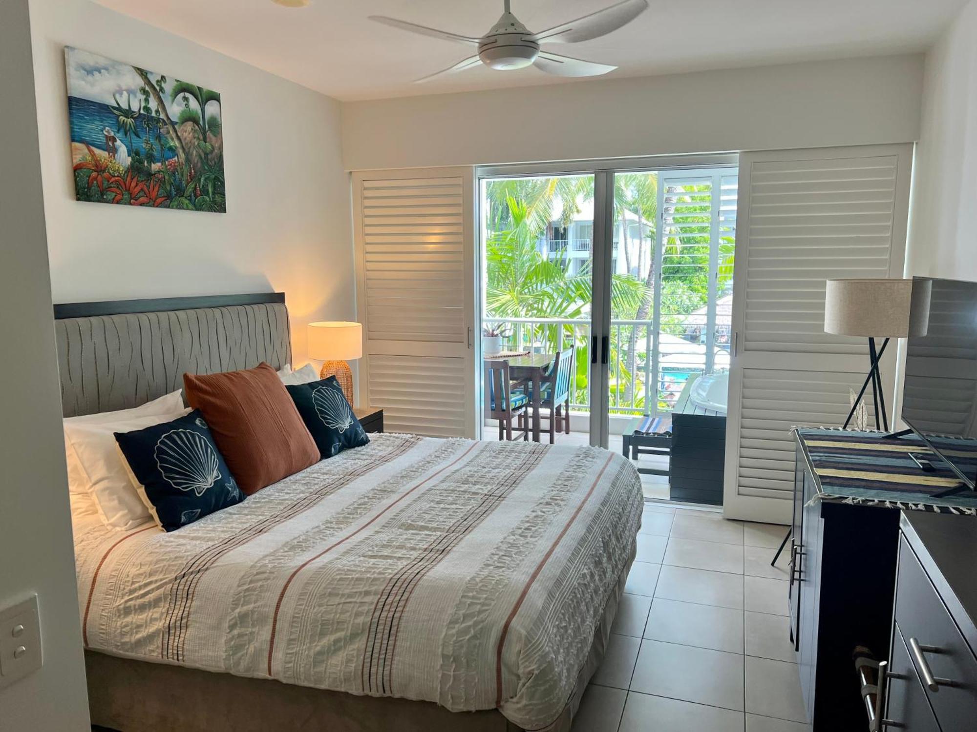 Club Apartment