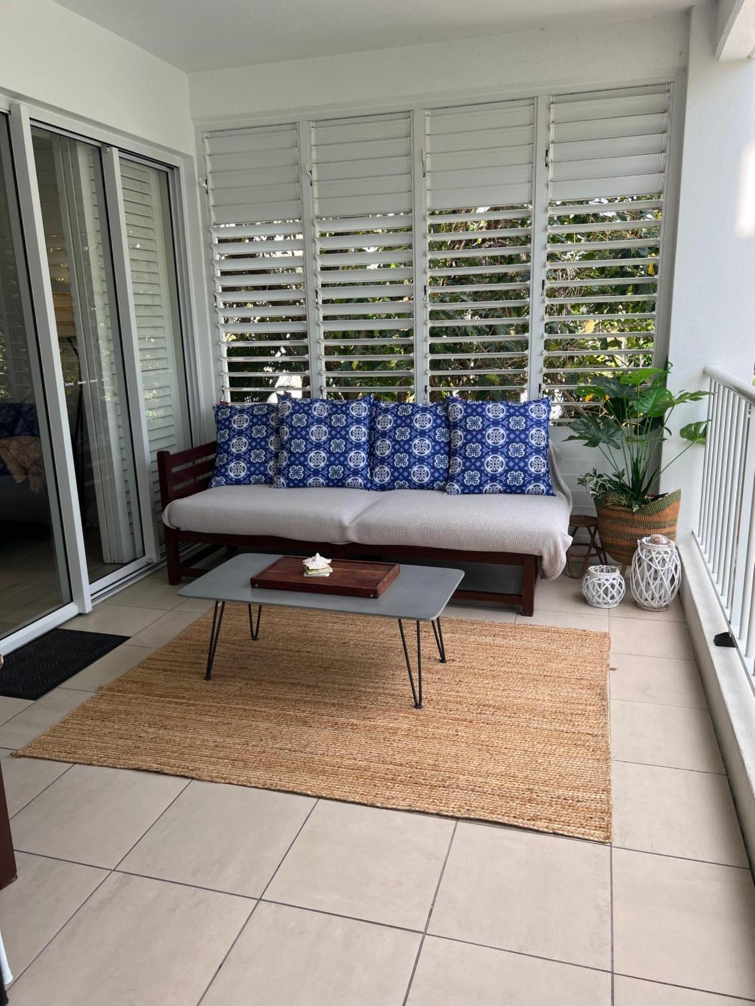 Club Apartment