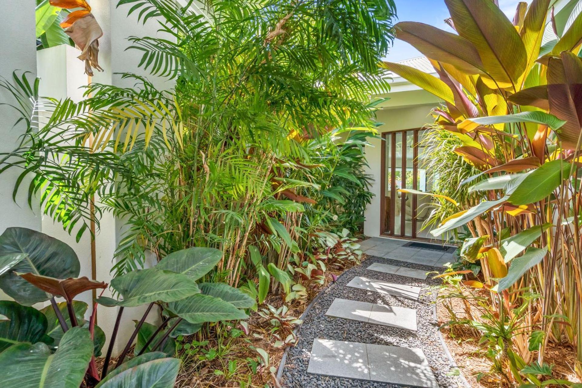 Belle Escapes Luxury Edge * Palm Cove