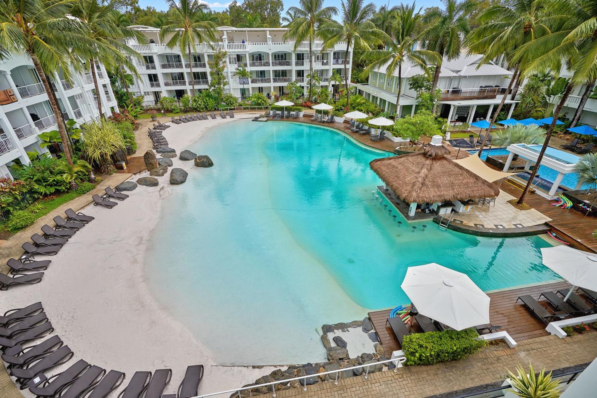 Luxury 2 Bedroom Club Apartment