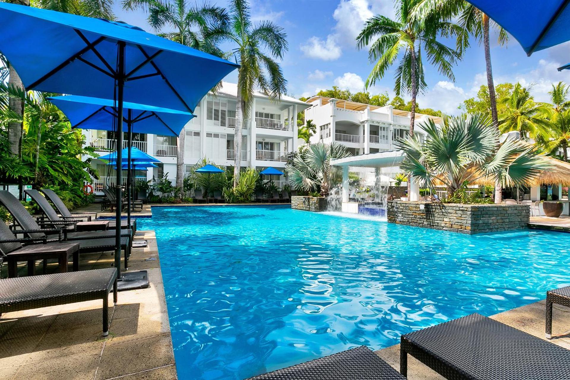 Luxury 2 Bedroom Club Apartment Palm Cove