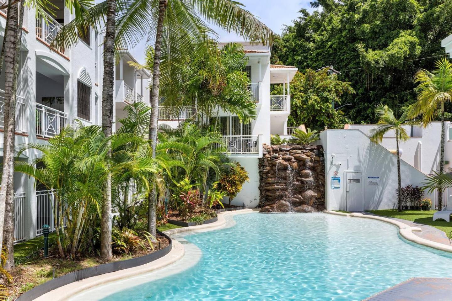 'swaying Palms And Salt Air' A Dreamy Tropical Haven Apartment