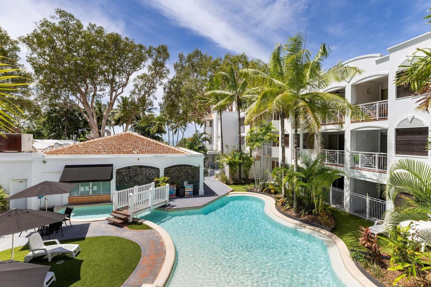 'swaying Palms And Salt Air' A Dreamy Tropical Haven Apartment