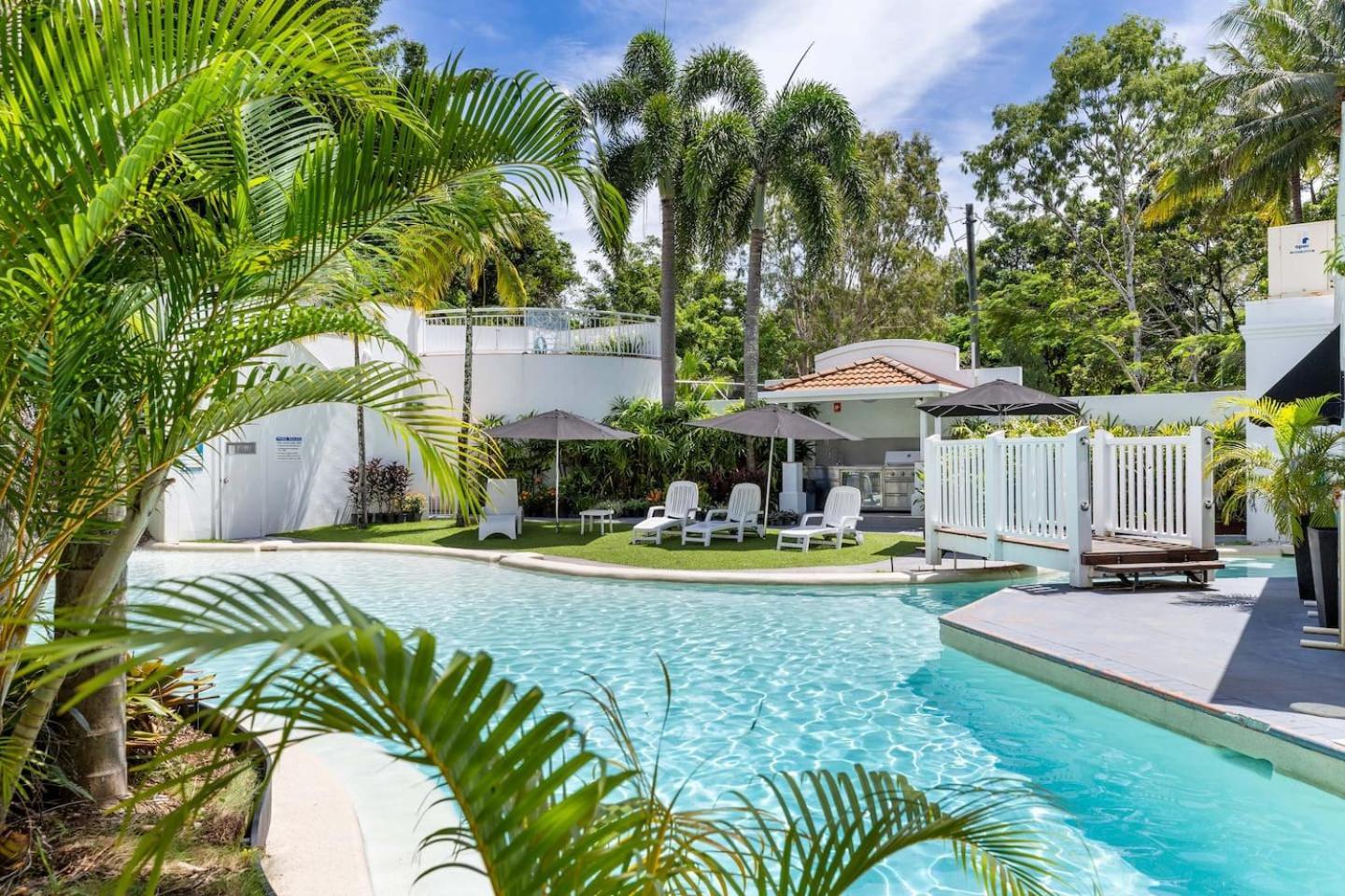 Apartment 'swaying Palms And Salt Air' A Dreamy Tropical Haven *
