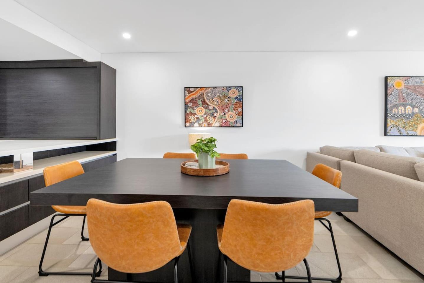 Apartment 'tropical Escape' Coastal Daydreams With Rooftop Palm Cove
