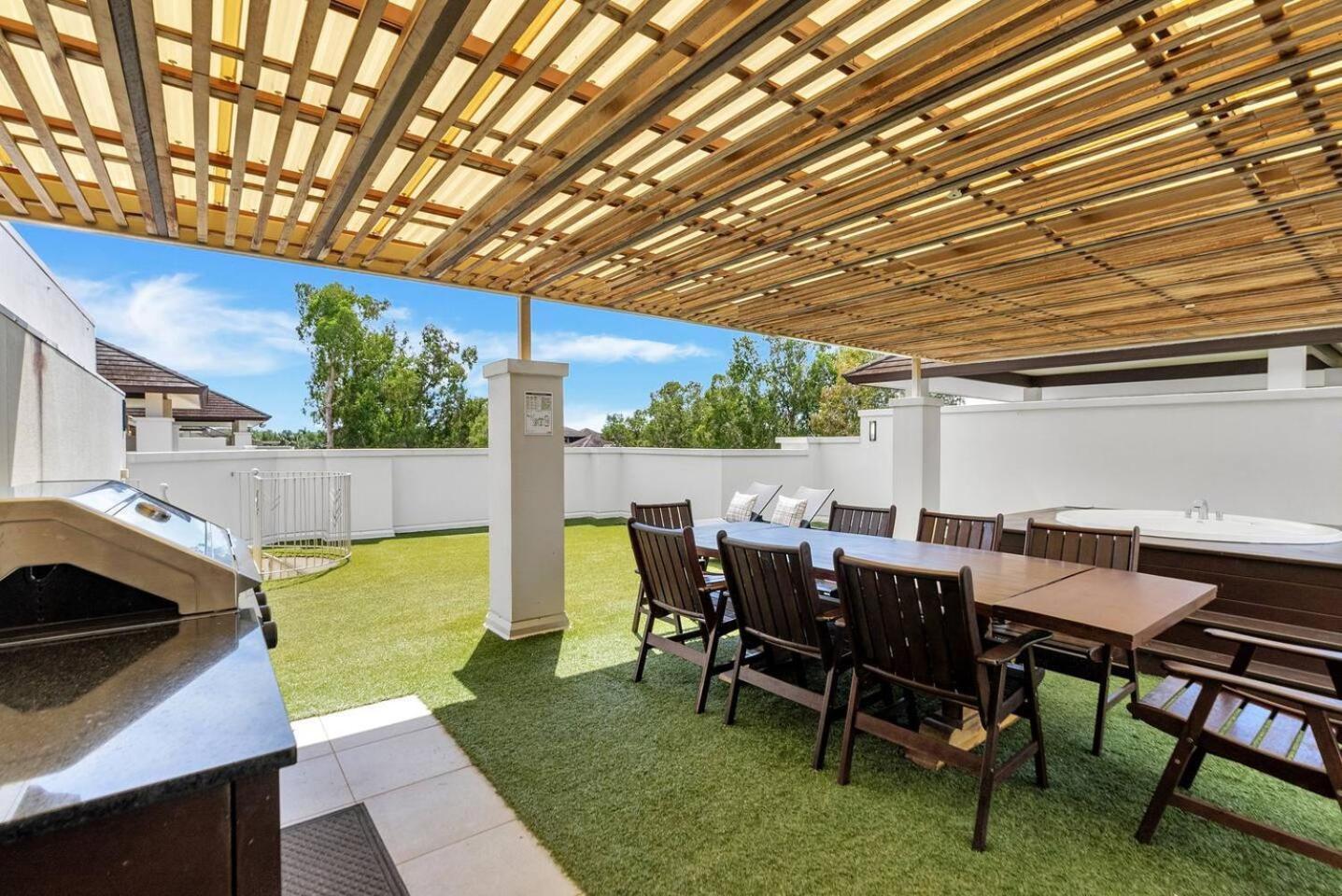 'tropical Escape' Coastal Daydreams With Rooftop Apartment Palm Cove