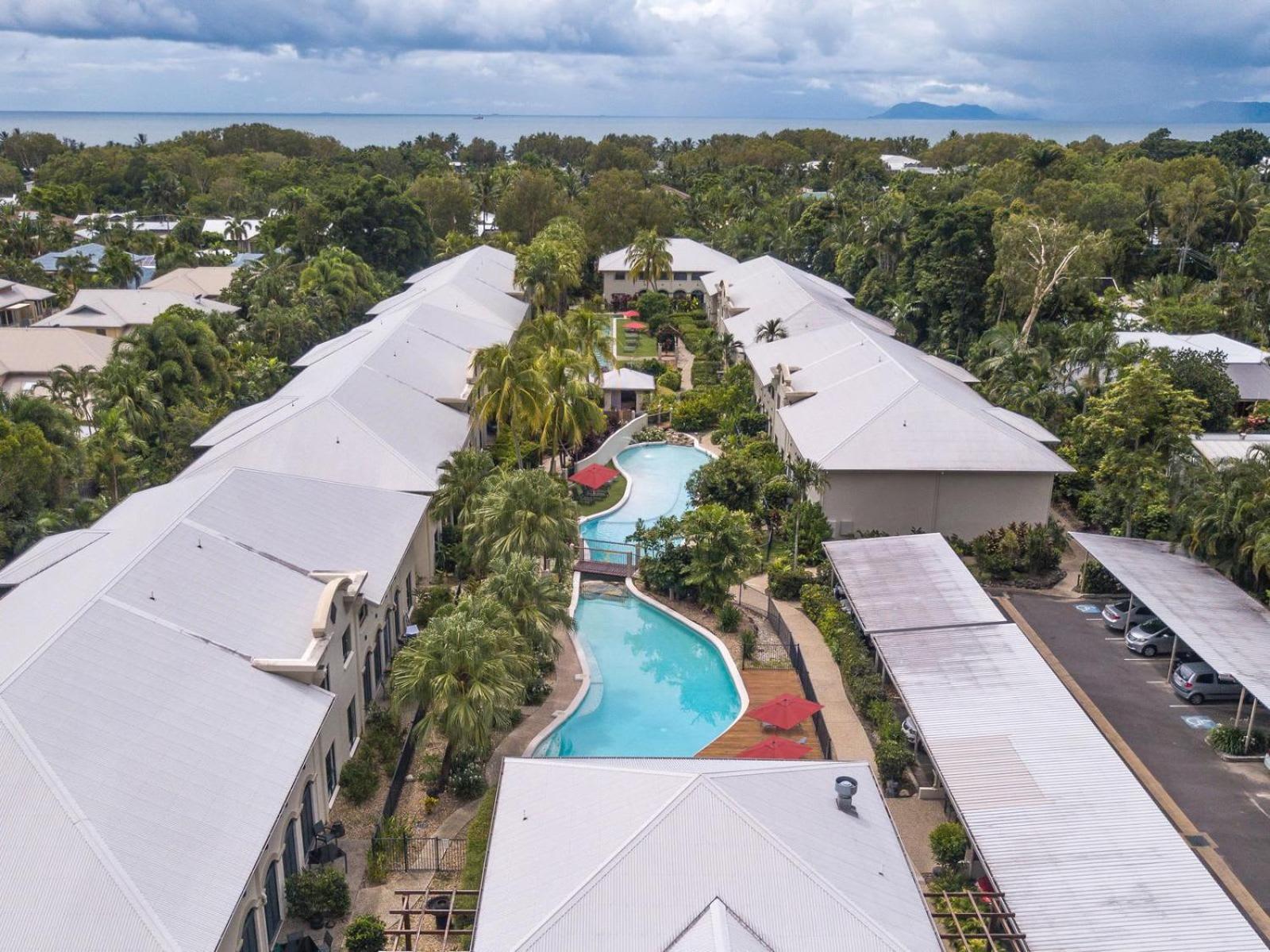 'kensington' At Mango Lagoon Apartment *
