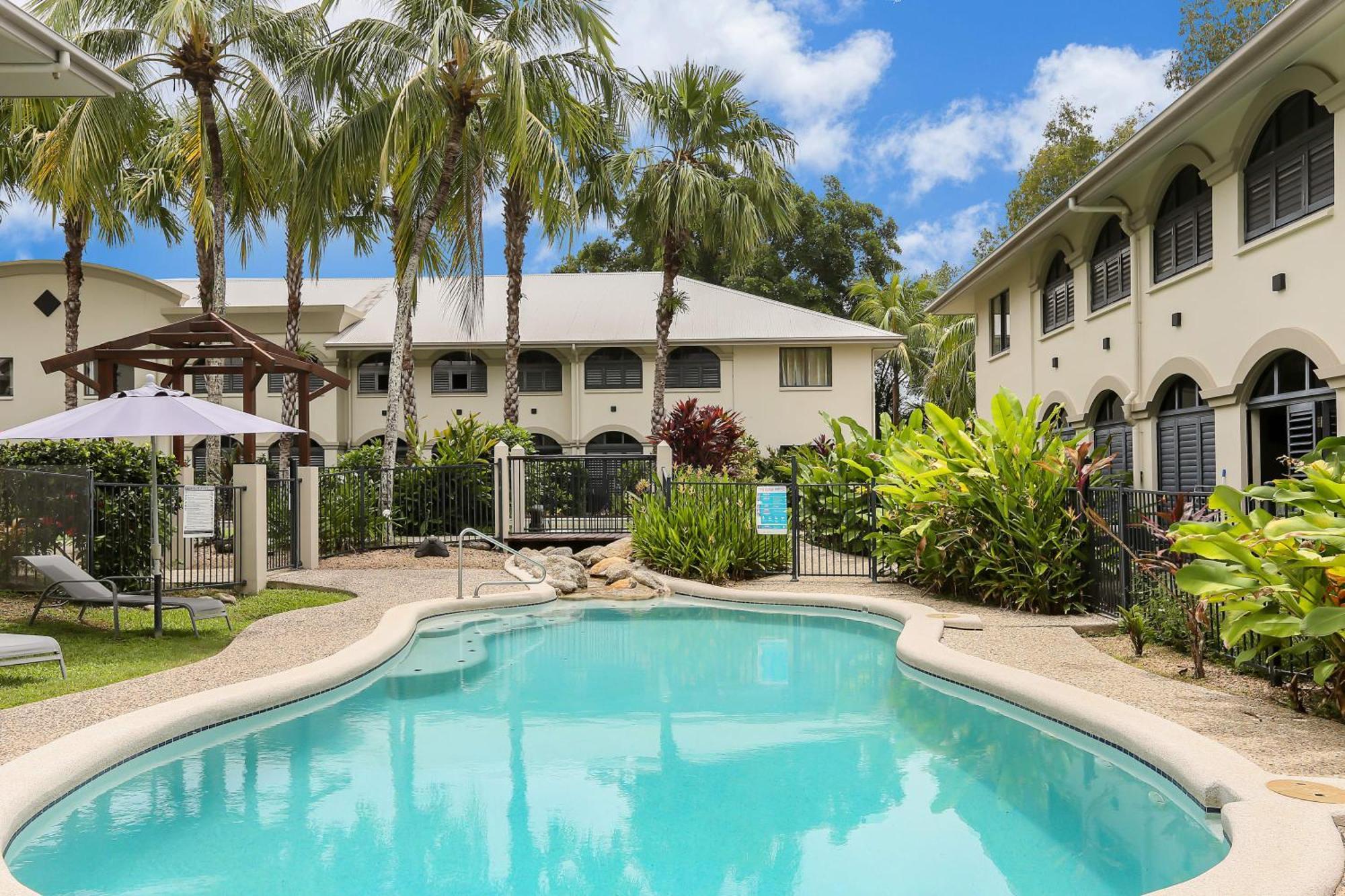 'kensington' At Mango Lagoon Apartment