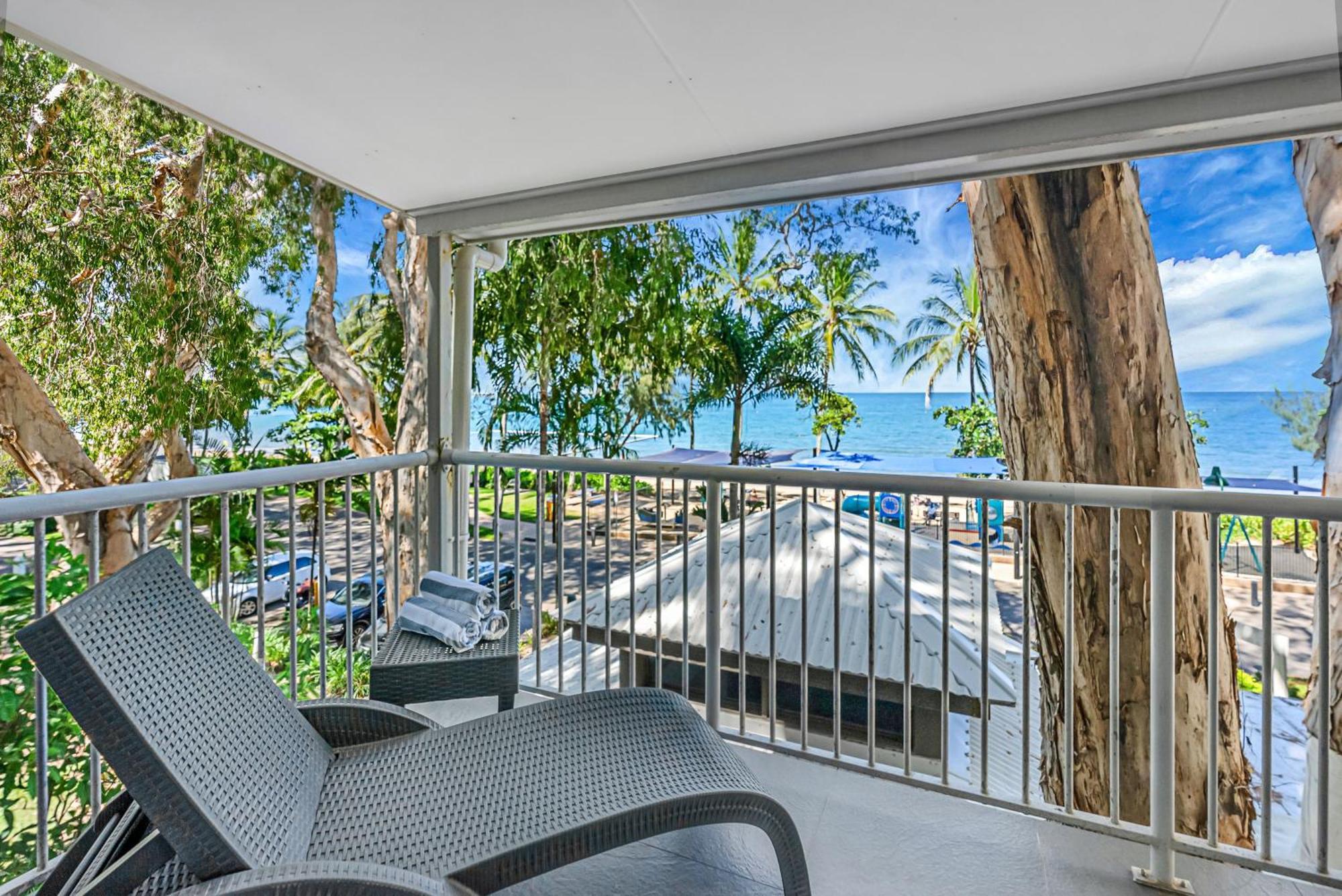 Ocean Outlook - Absolute Beachfront *