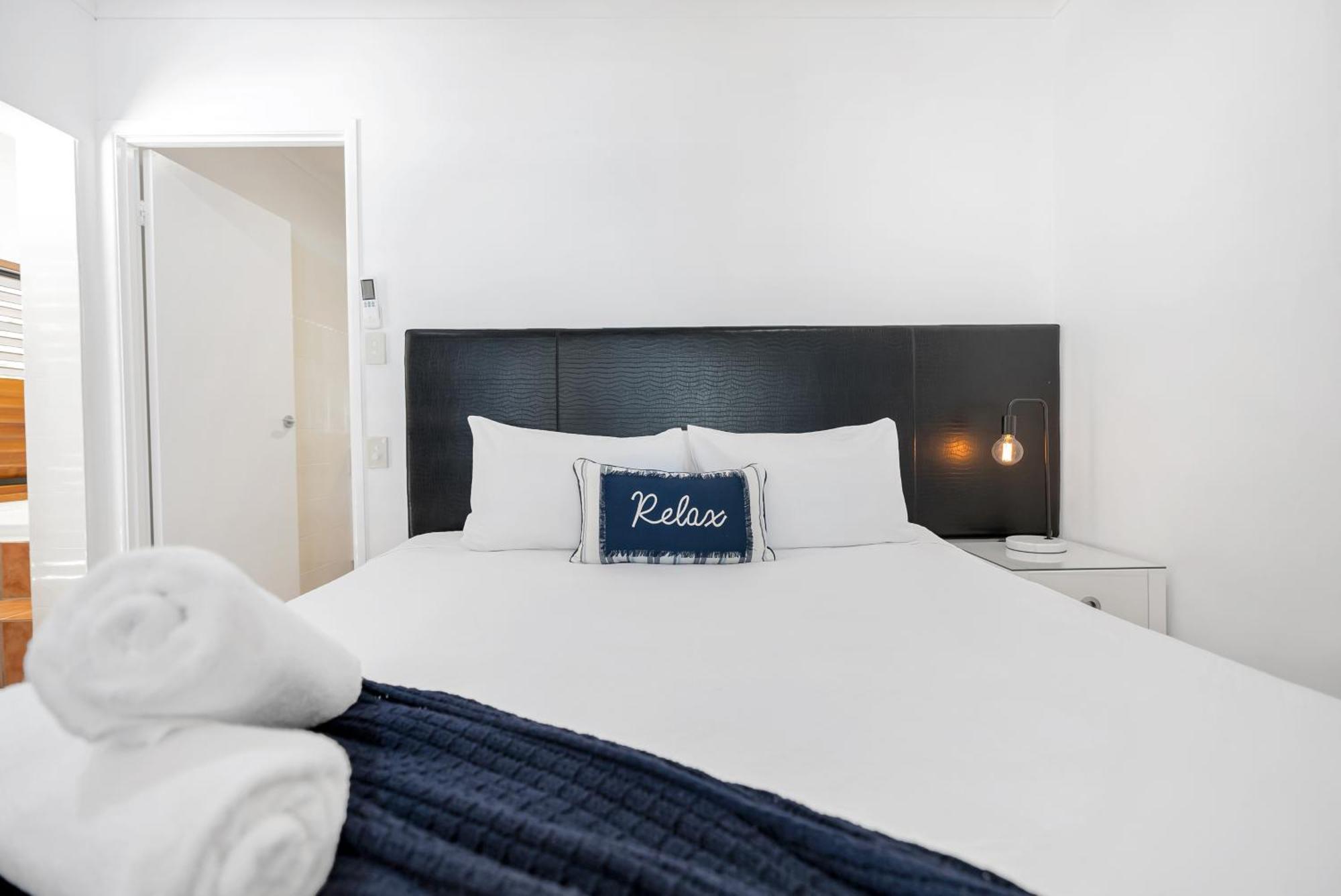 'beachfront Bliss' Paradise At Apartment Palm Cove