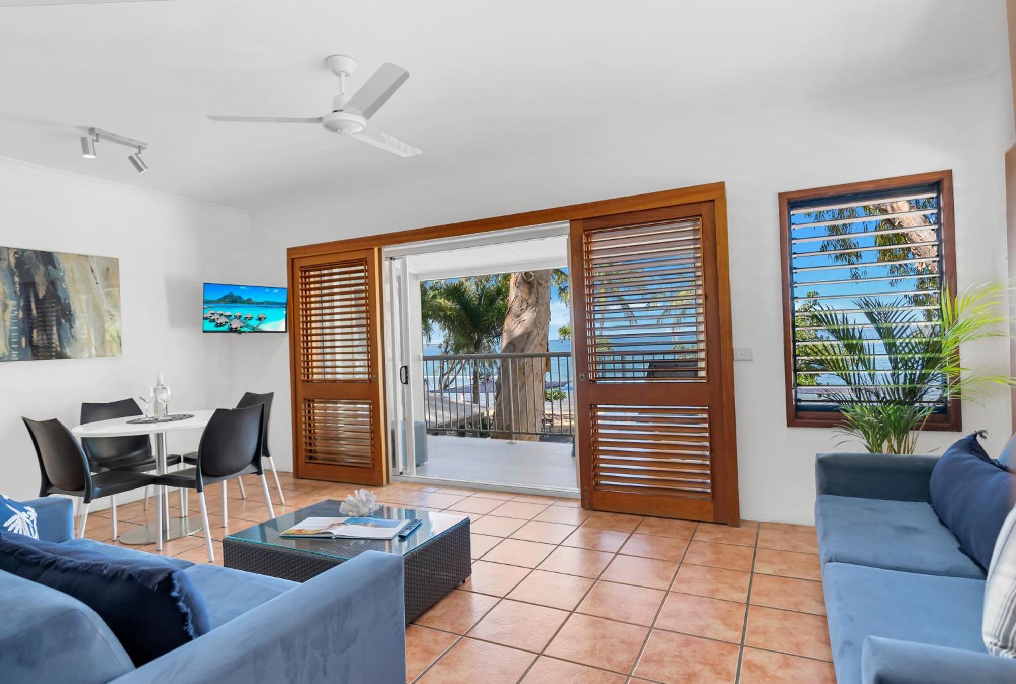 'beachfront Bliss' Paradise At Apartment *