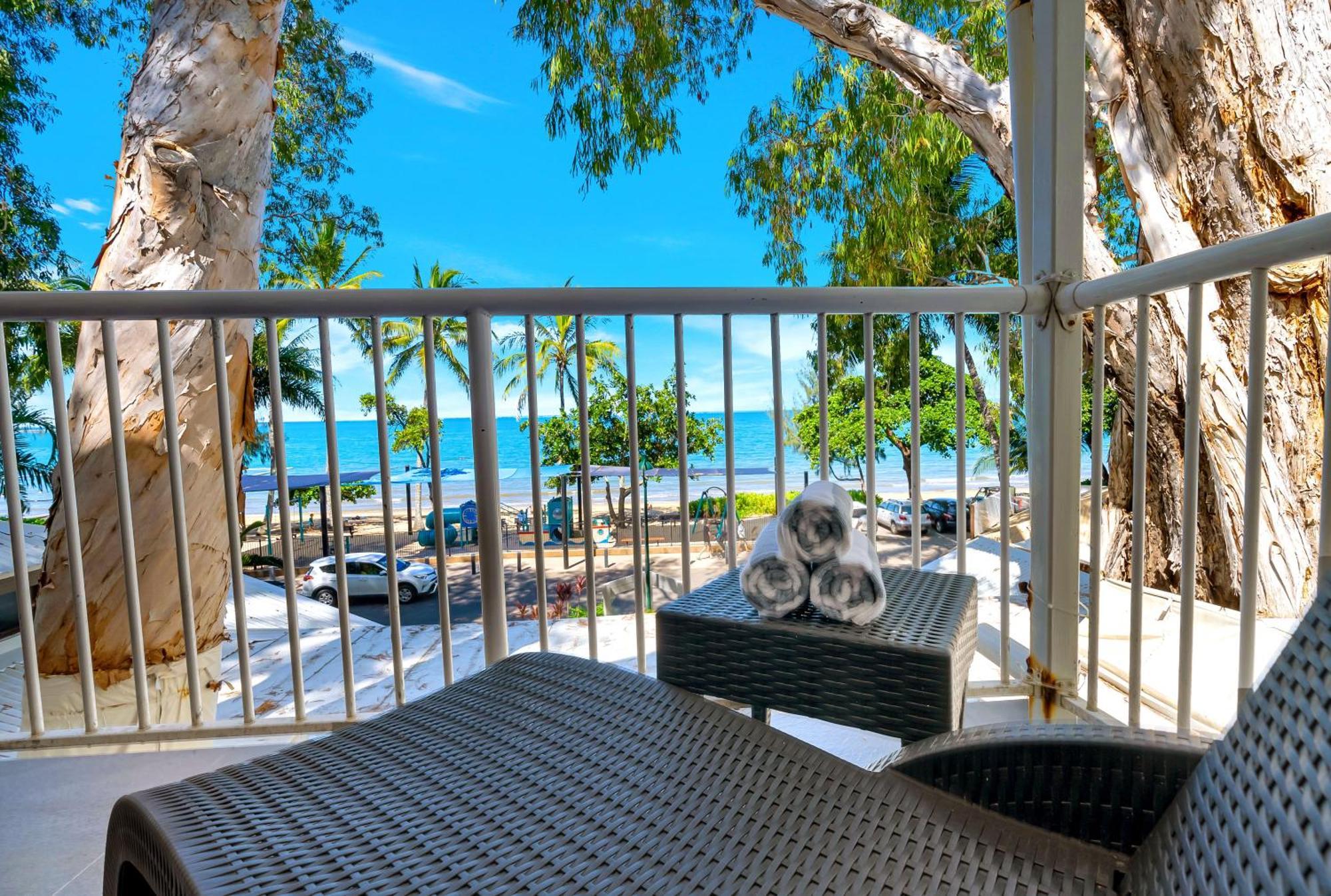 'beachfront Bliss' Paradise At Palm Cove
