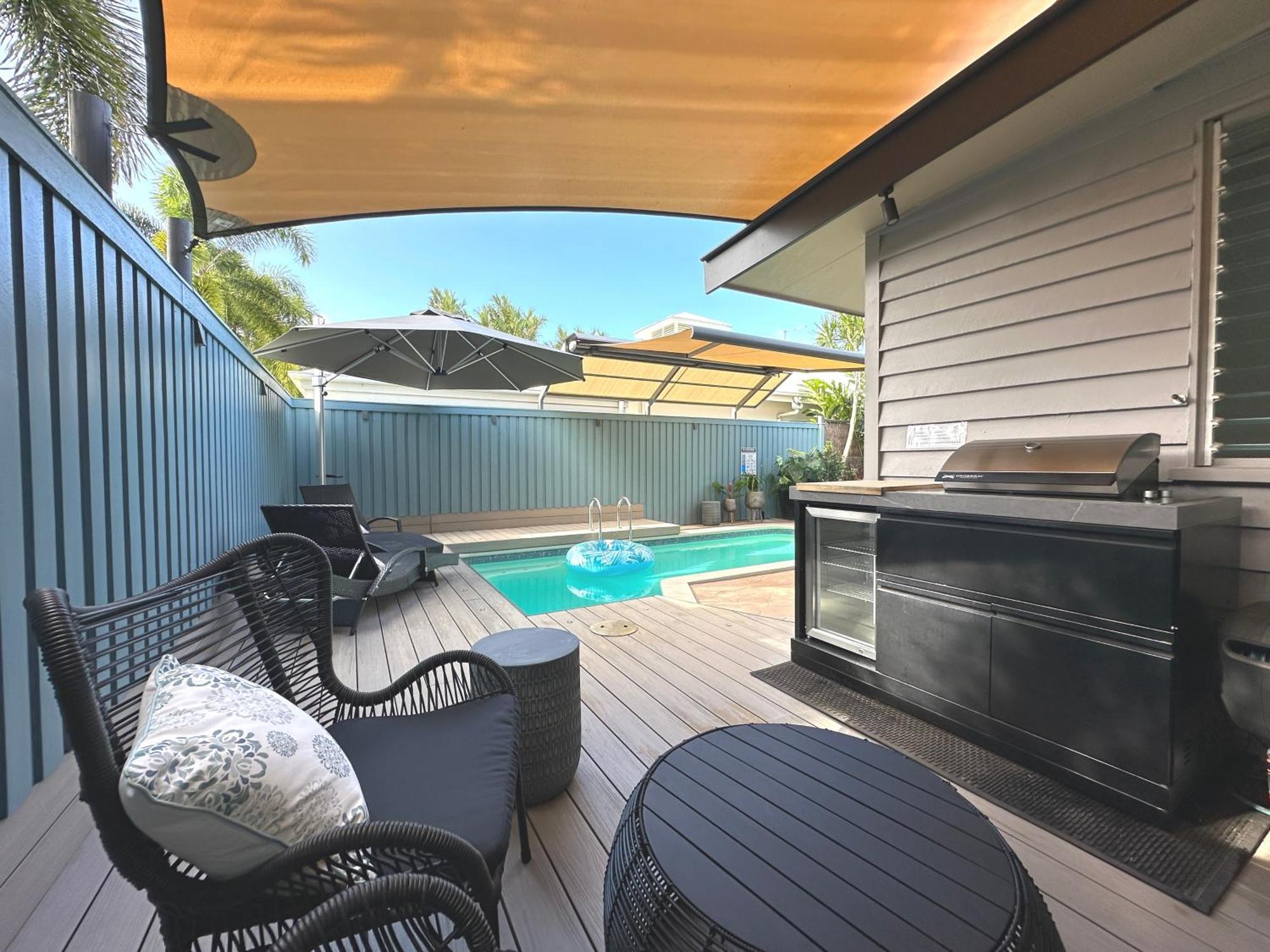 Holiday home Sweet Creek Cottage, Palm Cove, 200m To Beach, Heated Pool, Pets