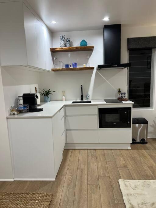 Indigo Studio With Pool 200m To Beach Guest house Palm Cove