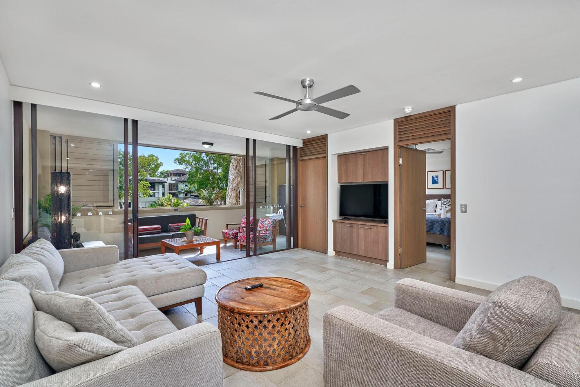 Private In The Temple Beachfront Apartment Palm Cove