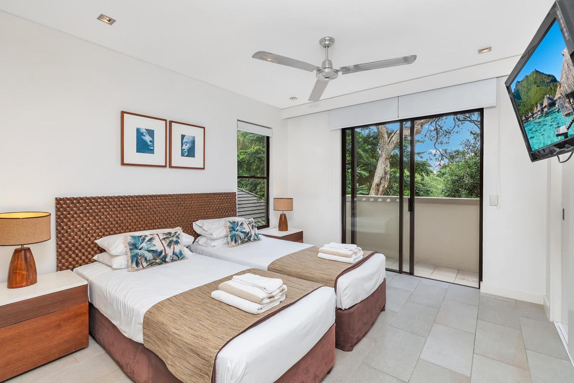 Apartment Private In The Temple Beachfront Palm Cove