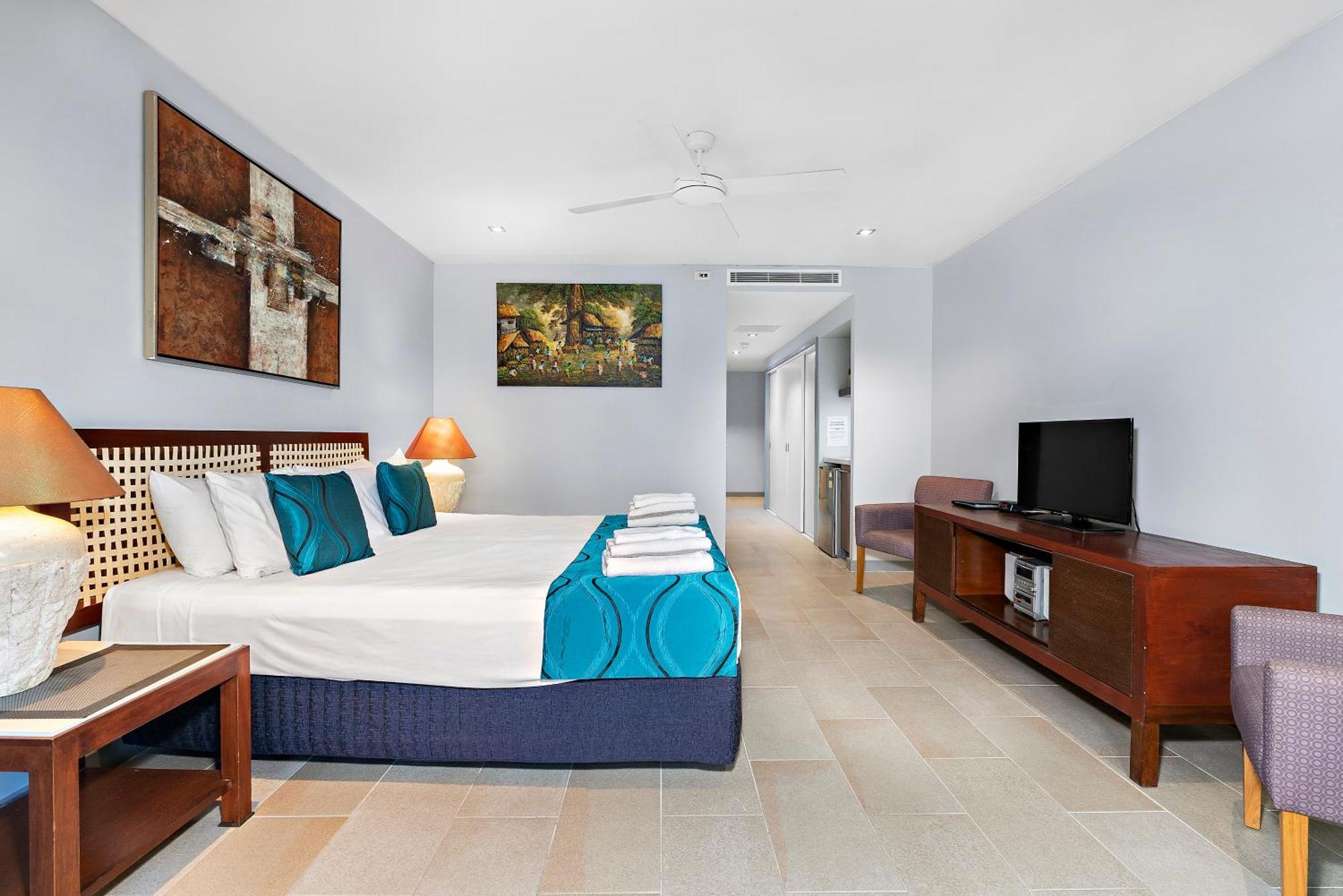 Private In The Temple Beachfront