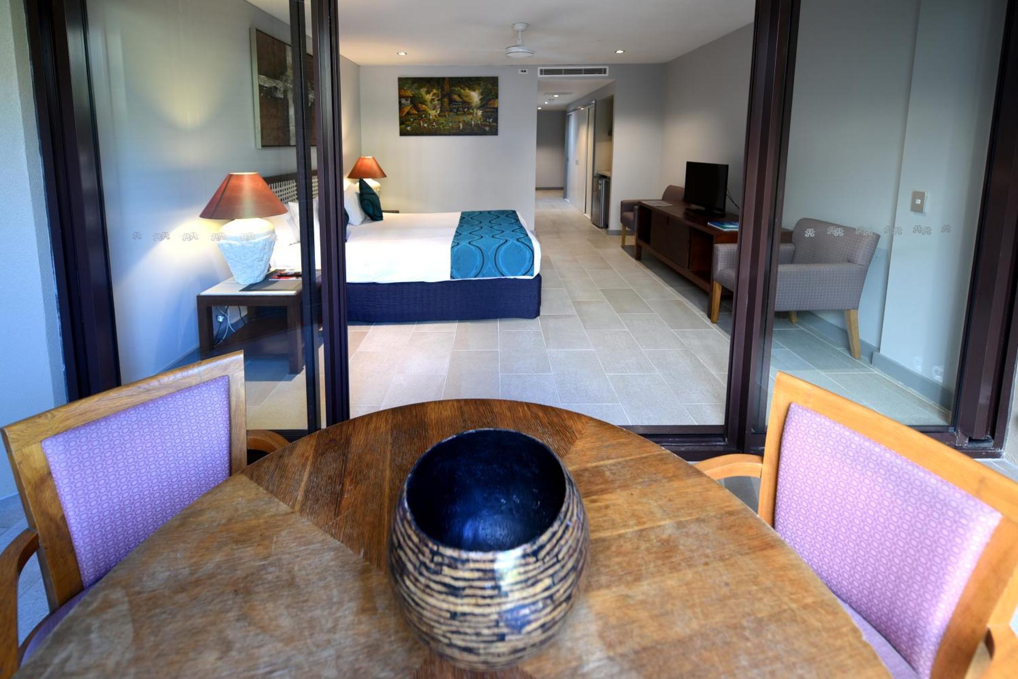 Apartment Private In The Temple Beachfront Palm Cove