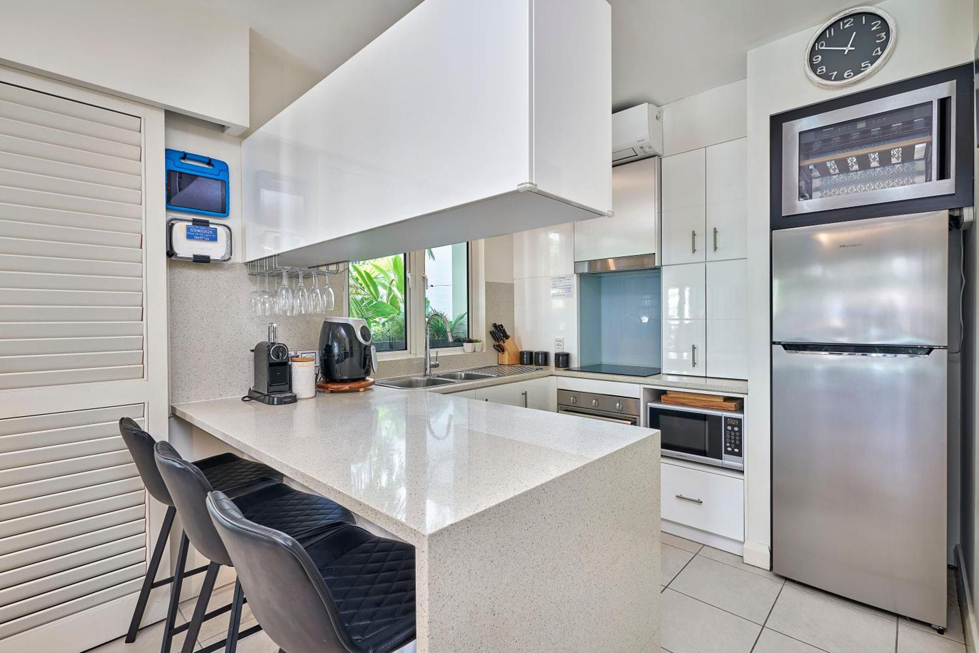 Club Private Apartment *