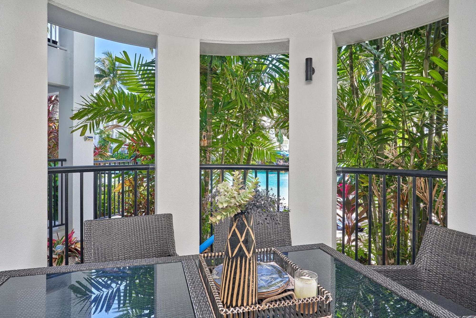 Club Private Apartment *