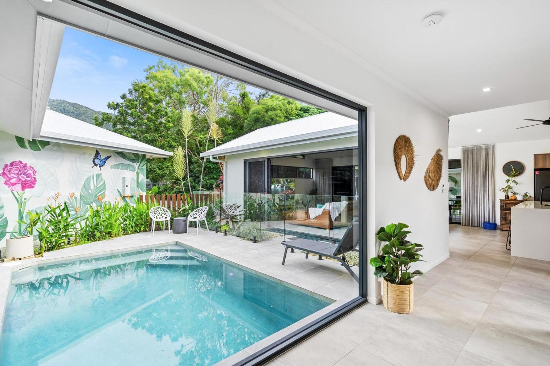 Belle Escapes Villabliss Holiday home Palm Cove