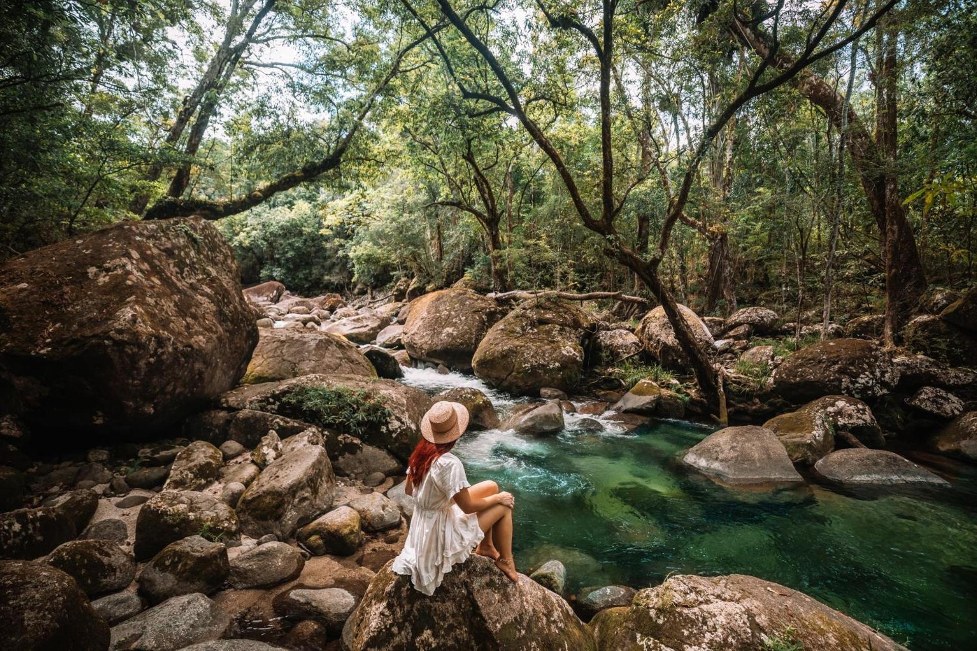 Belle Escapes Villabliss Palm Cove