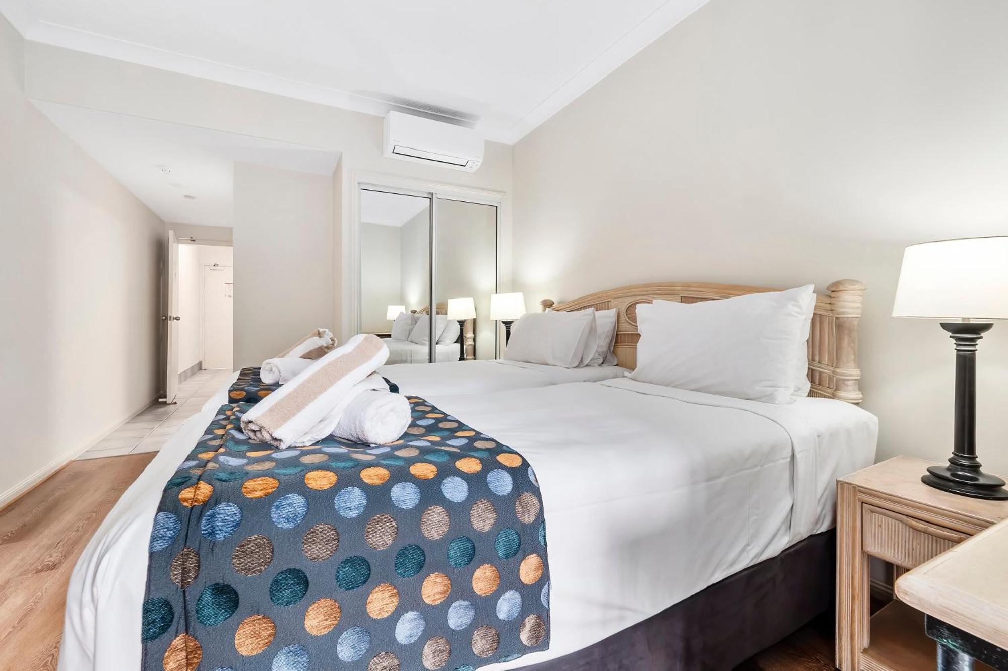 Alassio Beachfront Apartment Palm Cove