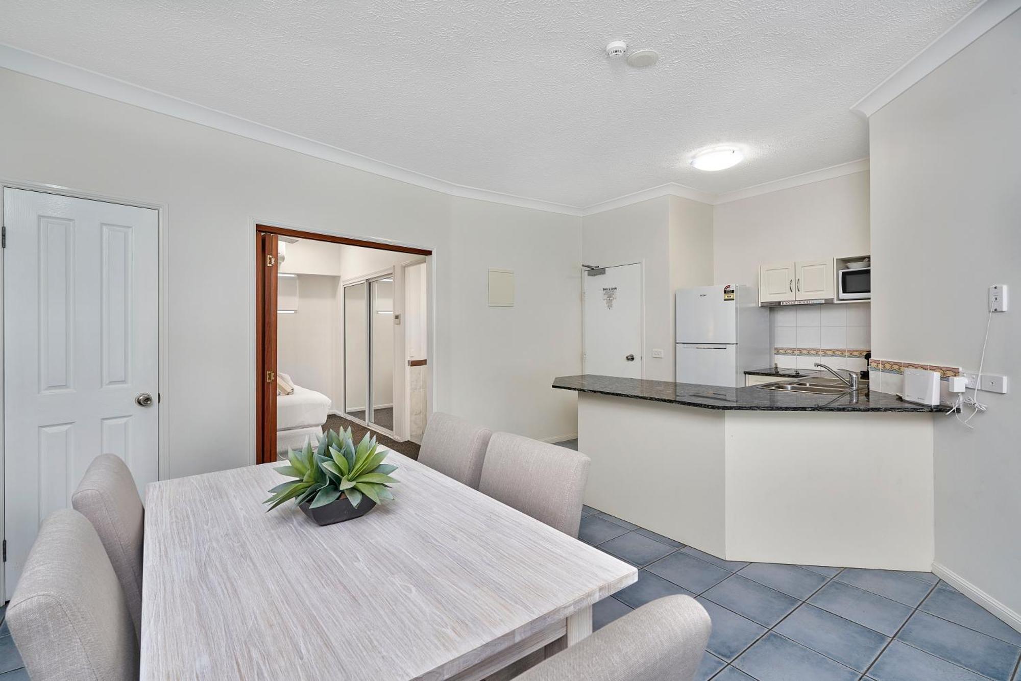 Alassio Beachfront * Palm Cove