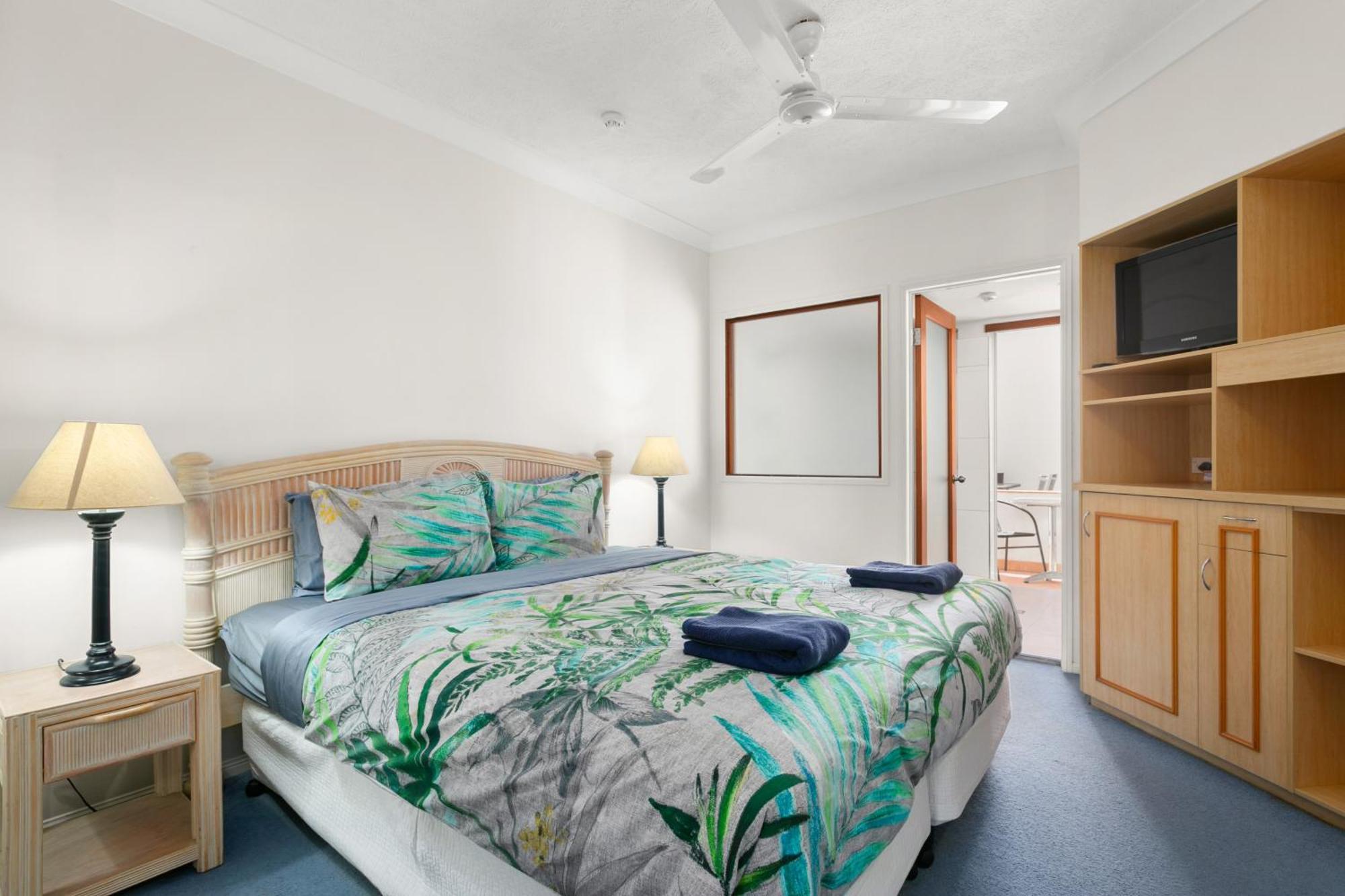 Apartment Alassio Beachfront Palm Cove