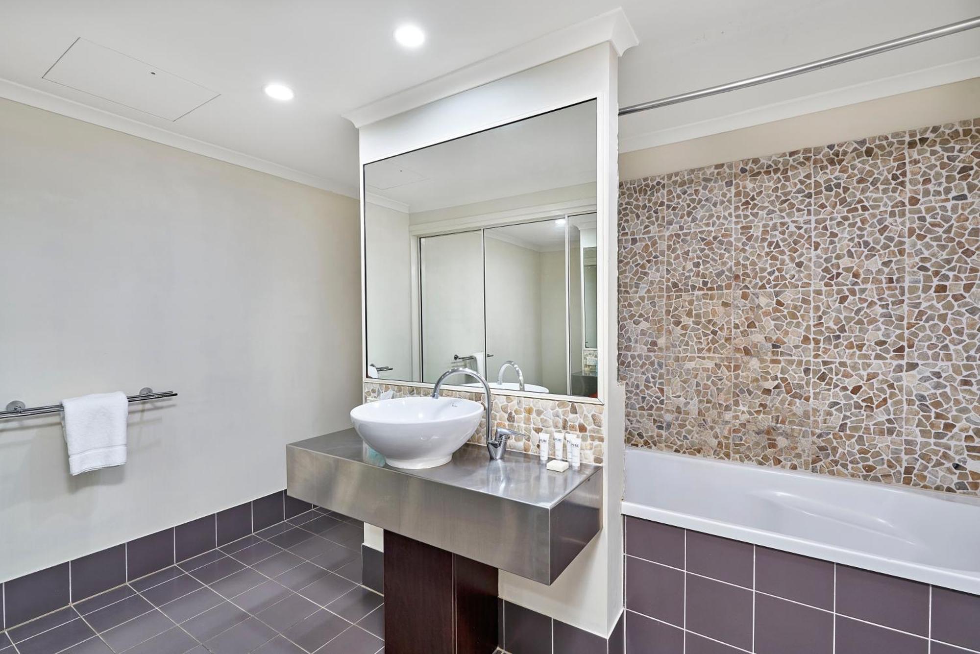 Apartment Privately Managed In Mango Lagoon *