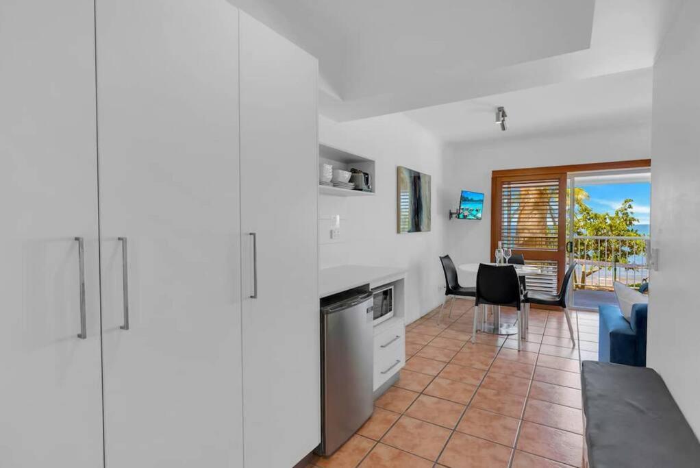 Apartment 'beachfront Bliss' Paradise At