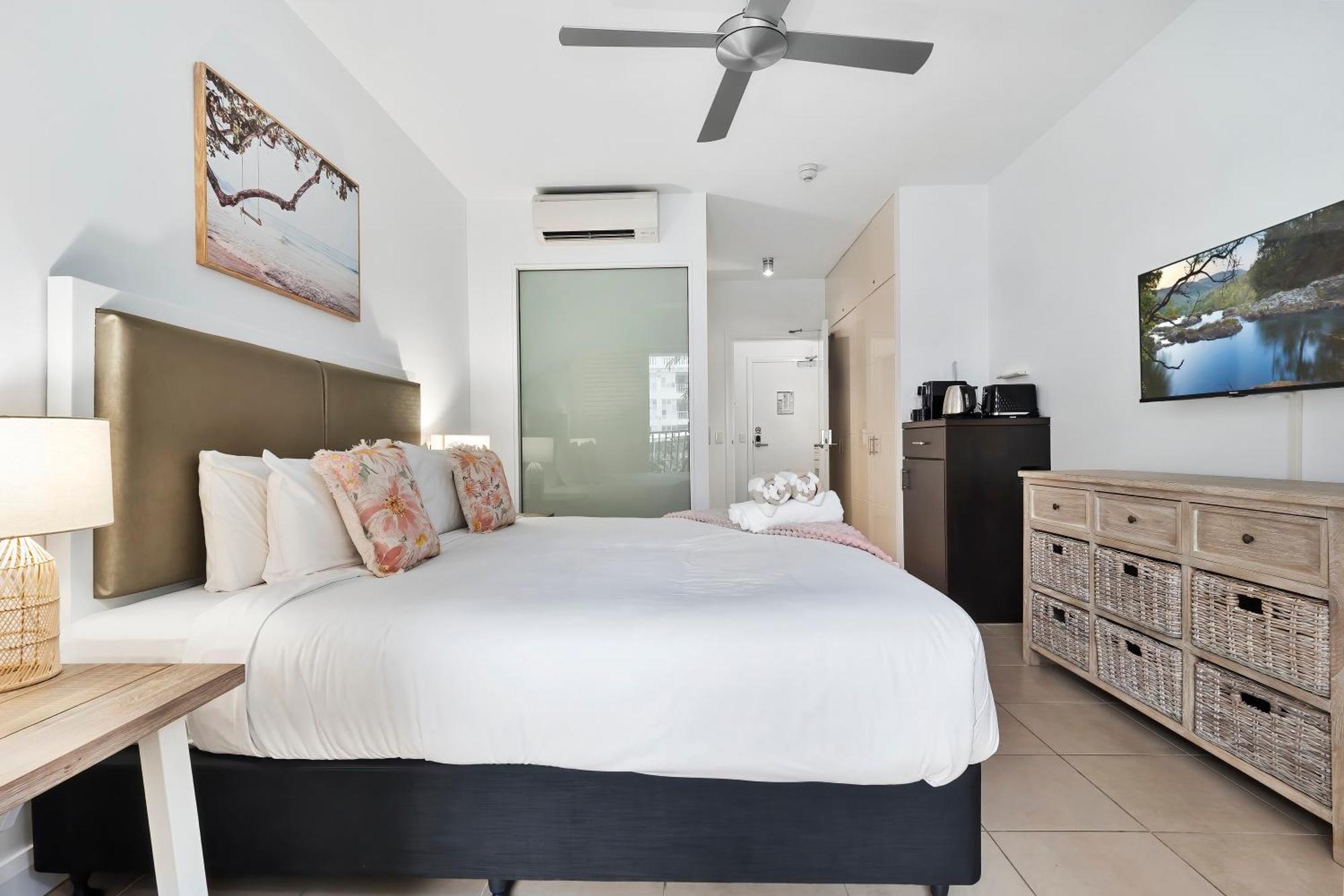 Club Private Apartment *
