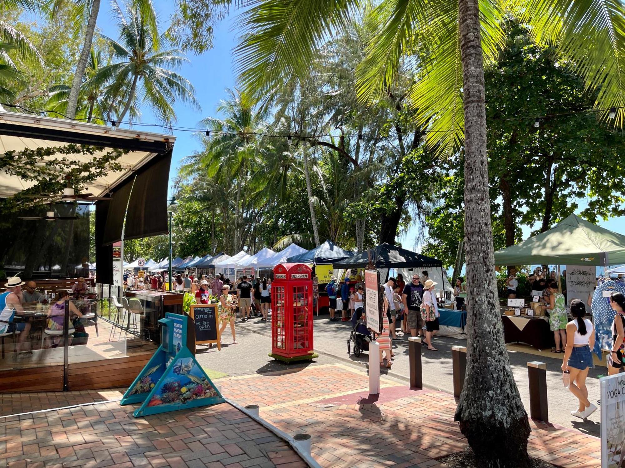 Sweet Creek Cottage, Palm Cove, 200m To Beach, Heated Pool, Pets *