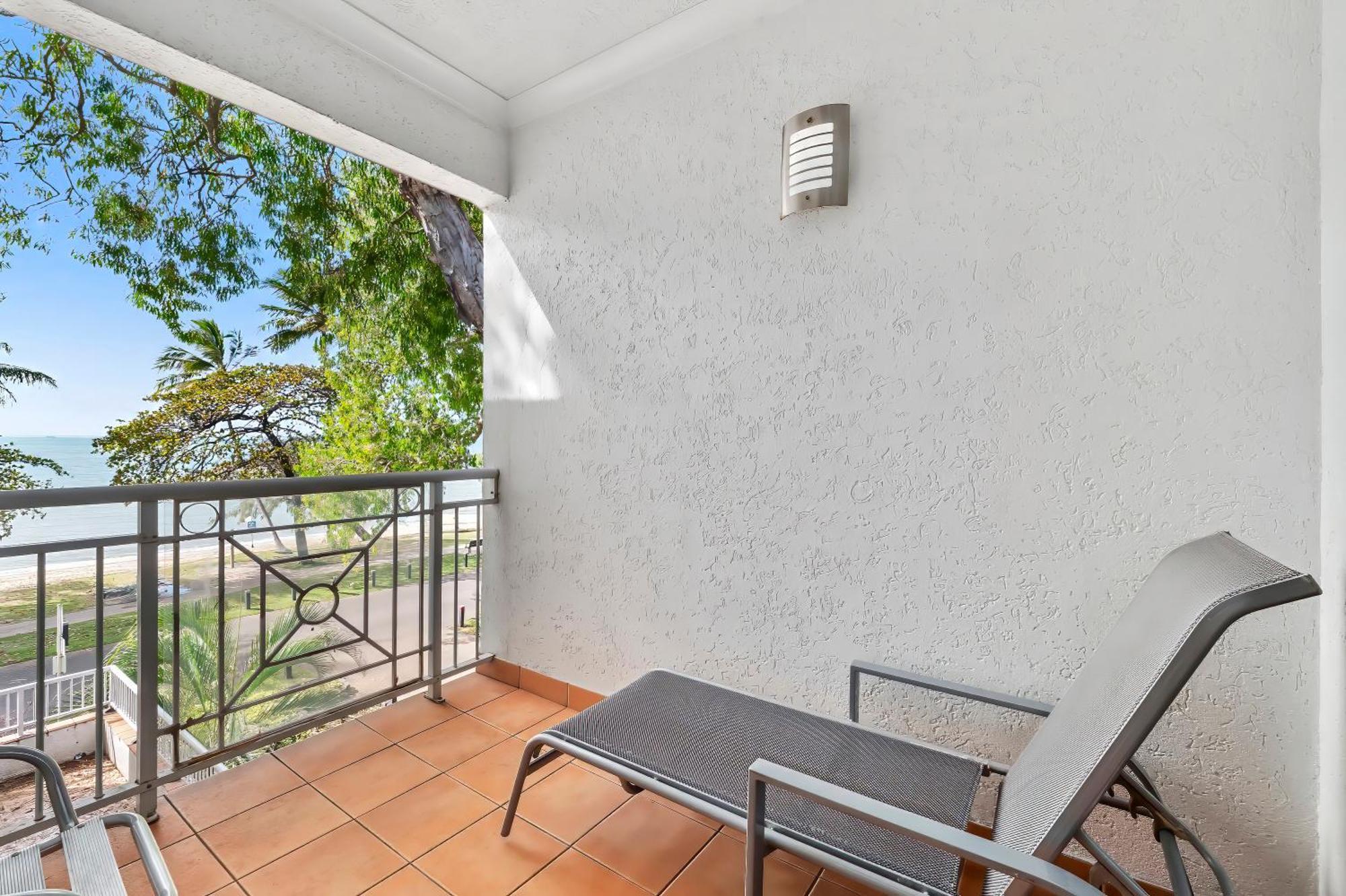 Apartment Alassio Beachfront