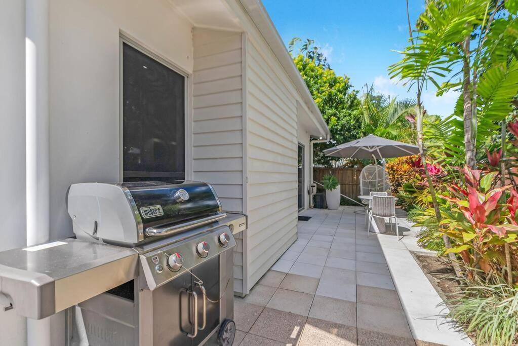 Cove House - Coastal Convenience By The Pool