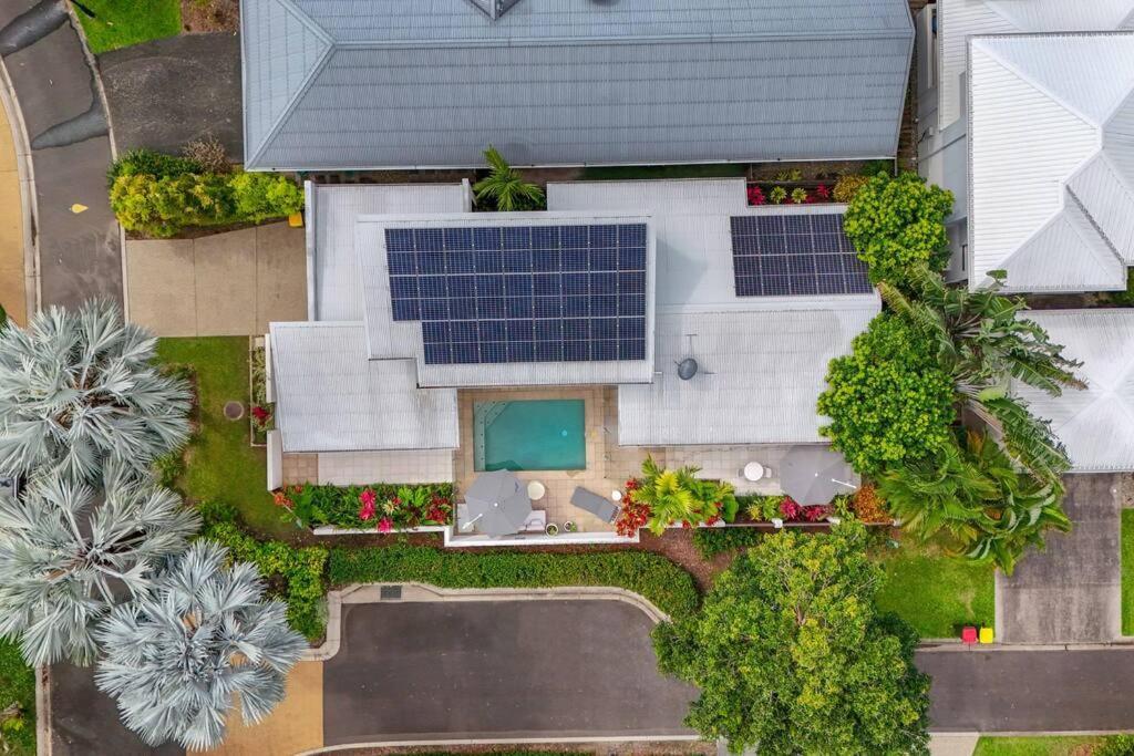 Villa Cove House - Coastal Convenience By The Pool