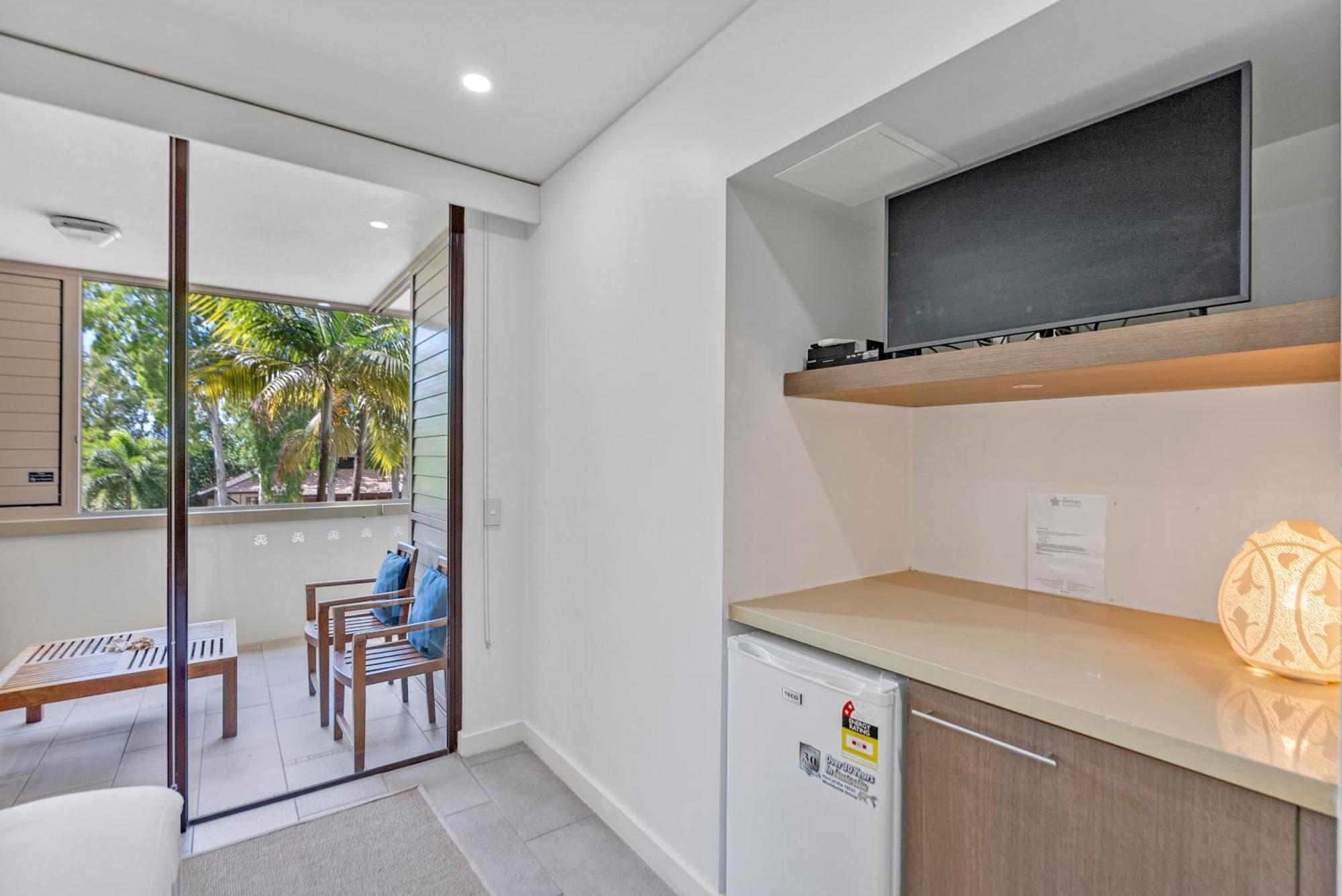 Bowmanii At Temple - Sunkissed Tropical Vibes Apartment