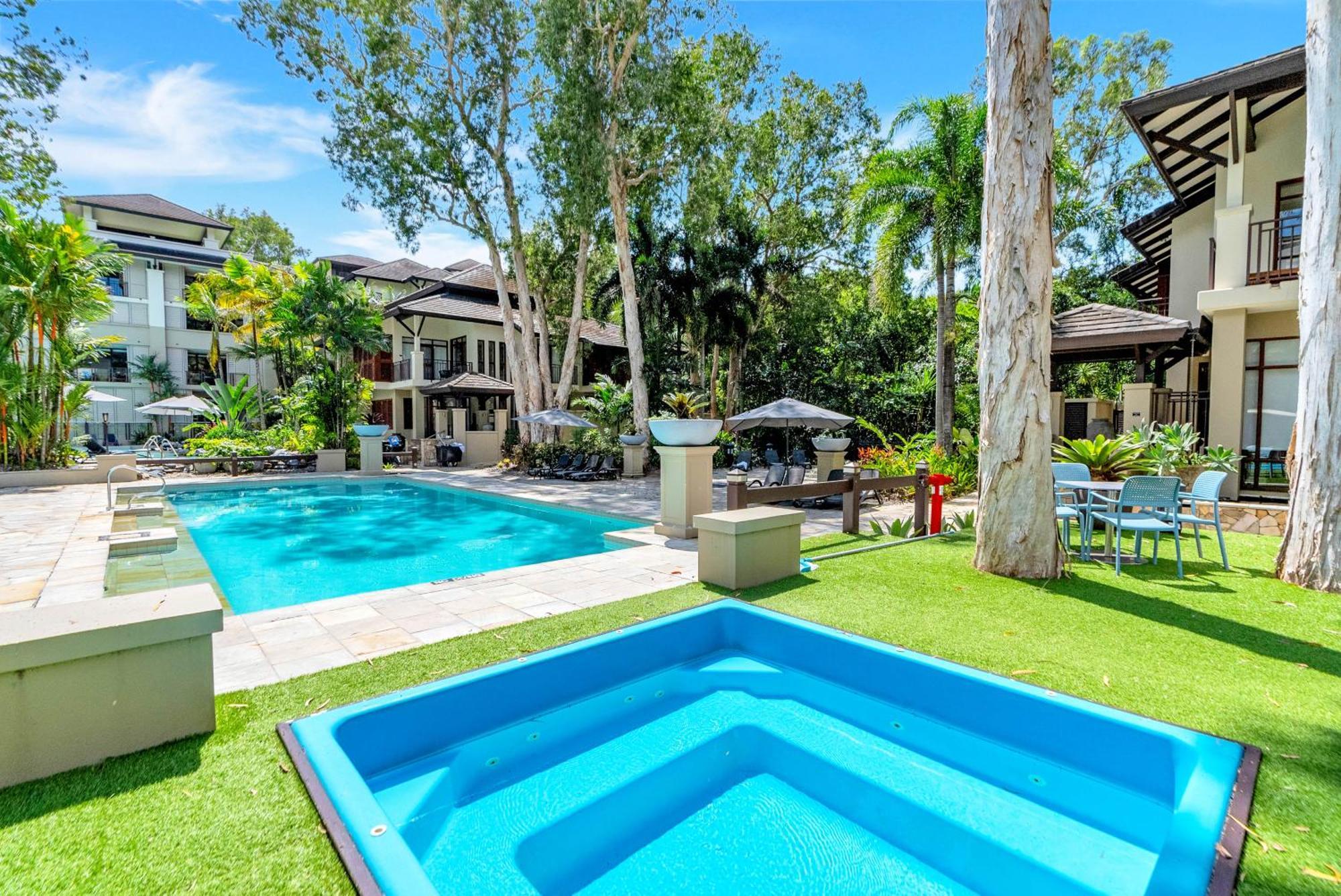Bowmanii At Temple - Sunkissed Tropical Vibes Palm Cove