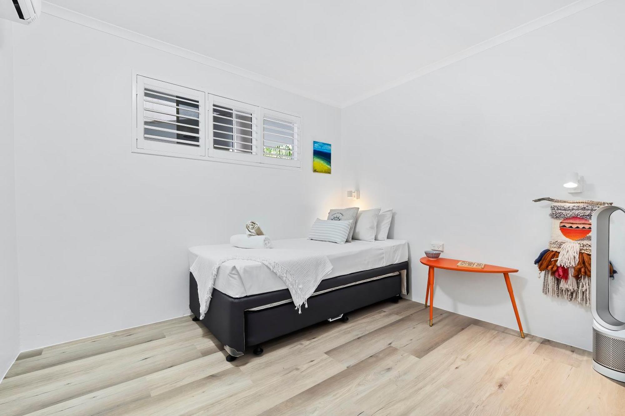 Apartment Spindle Cowrie Palm Cove