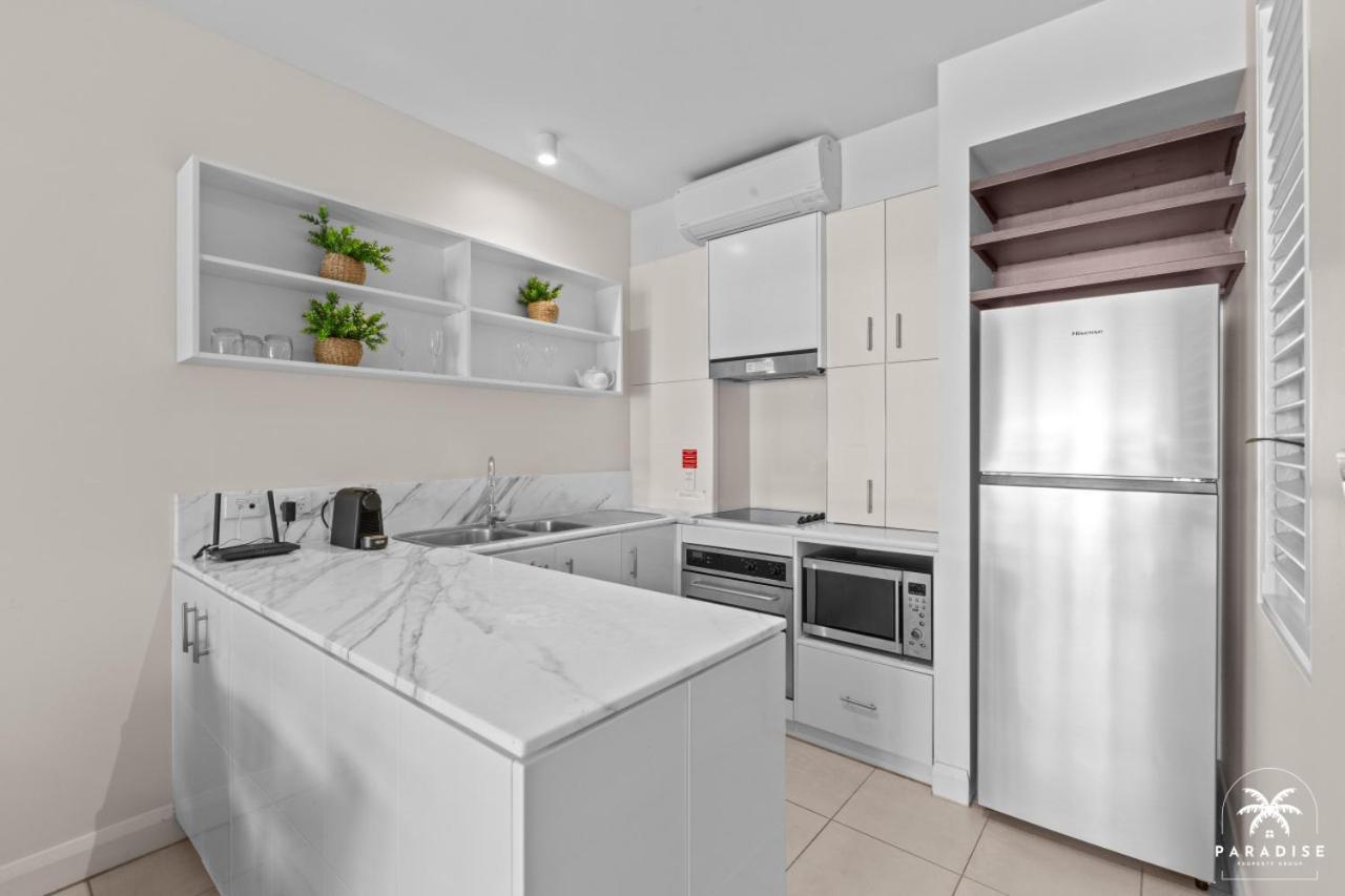 Club Luxury With Rooftop Apartment Palm Cove