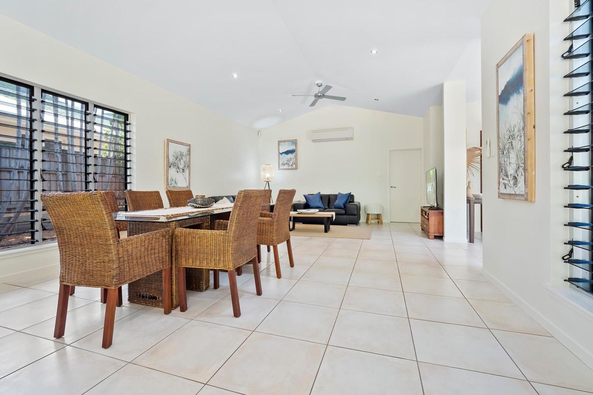 Aurelia 3 Bedroom Holiday Holiday home Palm Cove